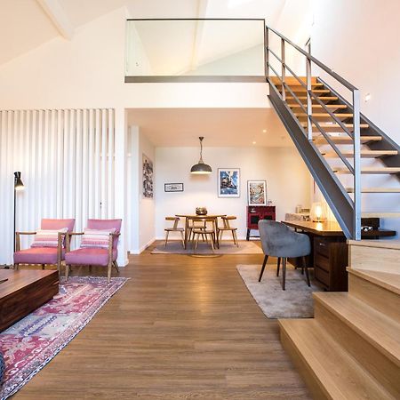 ポボア・デ・バルジンLofts - Casa Do Metroアパートメント エクステリア 写真